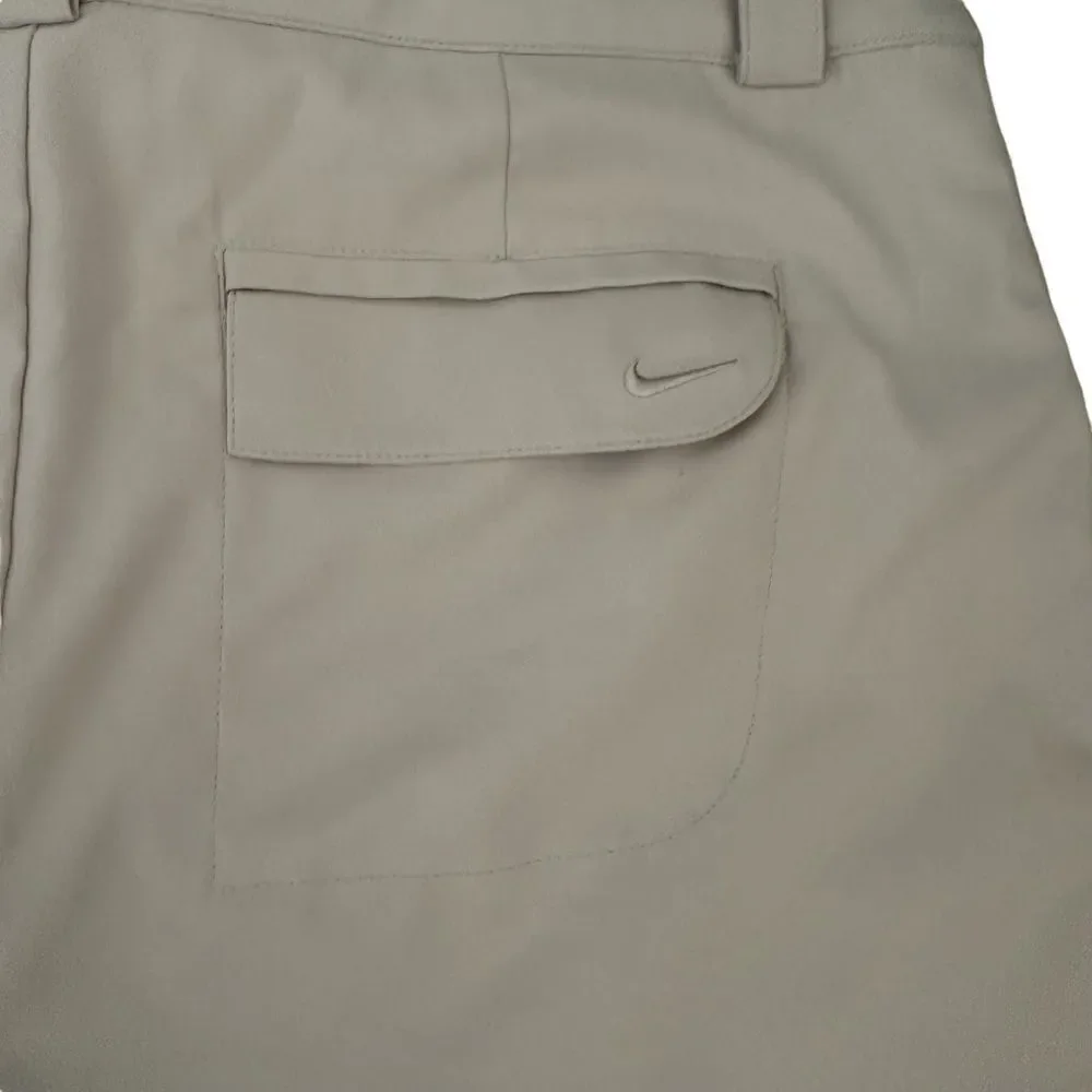 Nike Beige Golf Skort ~ 2 button zipped closure ~ side and back pockets ~ size M - Picture 6 of 12